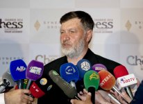 Vüqar Həşimovun xatirəsinə həsr olunmuş beynəlxalq şahmat turnirinin ilk turunda çətin oyun (FOTO)