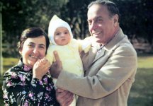 Bu gün görkəmli oftalmoloq alim, akademik Zərifə xanım Əliyevanın anadan olmasının 92-ci ildönümü tamam olur (FOTO)