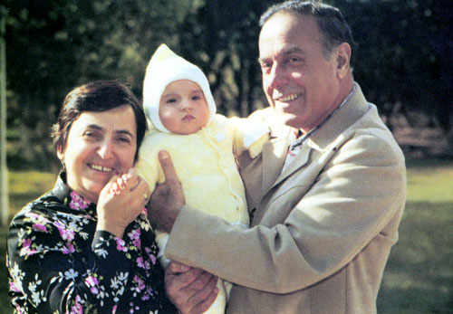 Bu gün görkəmli oftalmoloq alim, akademik Zərifə xanım Əliyevanın anadan olmasının 92-ci ildönümü tamam olur (FOTO)
