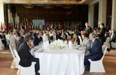 Prezident İlham Əliyev: Azərbaycanın gələcəyinə, sağlamlığına və gənc nəslə vəsait yatırılır (FOTO)