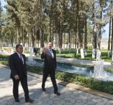 Azərbaycan Prezidenti Ağdaşda Heydər Əliyev parkında aparılan yenidənqurma işləri ilə tanış olub (FOTO)