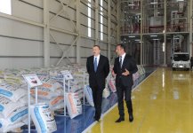 İlham Əliyev Ağdaşda Gilan yem emalı zavodunun açılışında iştirak edib  (FOTO)