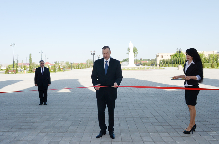 Prezident İlham Əliyev Ağdaşda Heydər Əliyev Mərkəzinin açılışında iştirak edib (FOTO)