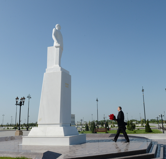 Prezident İlham Əliyev Ağdaş rayonuna səfərə gəlib (FOTO)