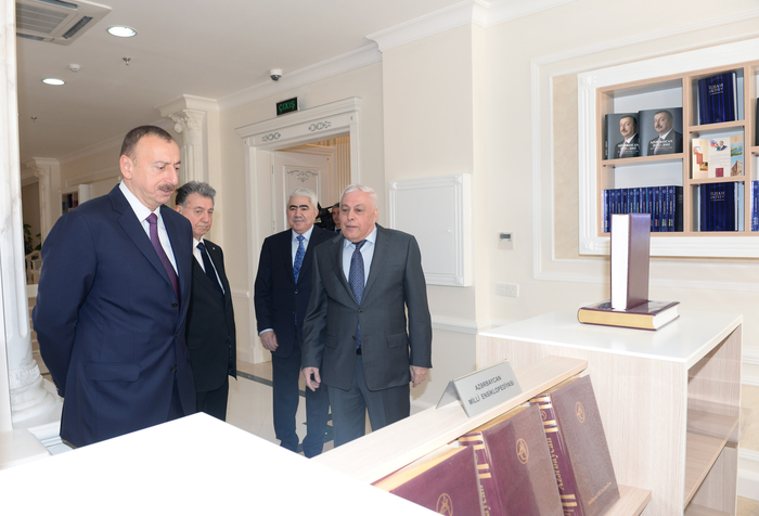 İlham Əliyev "Azərbaycan Milli Ensiklopediyası" Elmi Mərkəzinin yeni binasının açılışında iştirak edib (FOTO)