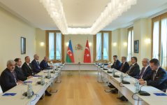 İlham Əliyev Abdullah Gül ilə görüşüb