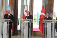 Prezident İlham Əliyev: Tbilisidə sərgilənən birlik dünya miqyasında unikal xarakter daşıyır (FOTO)