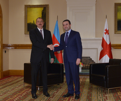 İlham Əliyev Gürcüstanın Baş naziri ilə görüşüb