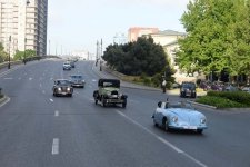 Ümummilli lider Heydər Əliyevin anadan olmasının 91-ci ildönümü ilə əlaqədar Bakıda klassik avtomobillərin yürüşü keçirilmişdir (FOTO)