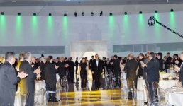 Prezident İlham Əliyev və xanımı Mehriban Əliyeva ümummilli liderin anadan olmasının 91-ci ildönümünə və Heydər Əliyev Fondunun 10 illik yubileyinə həsr olunmuş təntənəli mərasimdə iştirak ediblər (FOTO)