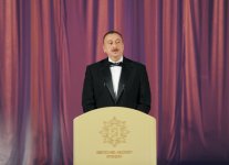 Prezident İlham Əliyev və xanımı Mehriban Əliyeva ümummilli liderin anadan olmasının 91-ci ildönümünə və Heydər Əliyev Fondunun 10 illik yubileyinə həsr olunmuş təntənəli mərasimdə iştirak ediblər (FOTO)