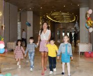 Leyla Əliyeva uşaq evləri və internat məktəblərinin sakinləri üçün keçirilən bayram şənliyində iştirak edib (FOTO)