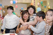 Leyla Əliyeva uşaq evləri və internat məktəblərinin sakinləri üçün keçirilən bayram şənliyində iştirak edib (FOTO)