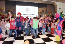 Leyla Əliyeva uşaq evləri və internat məktəblərinin sakinləri üçün keçirilən bayram şənliyində iştirak edib (FOTO)