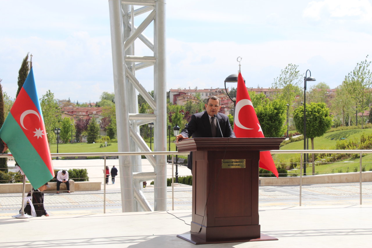 Ankarada Heydər Əliyevin anadan olmasının 91-ci ildönümü münasibətilə tədbir keçirilib (FOTO)