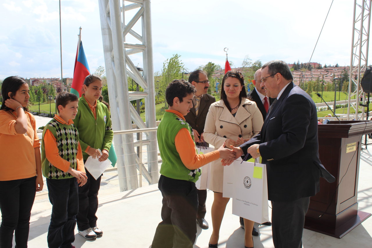 Ankarada Heydər Əliyevin anadan olmasının 91-ci ildönümü münasibətilə tədbir keçirilib (FOTO)