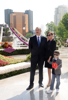 Prezident İlham Əliyev və xanımı Gül bayramında iştirak ediblər (FOTO)