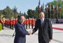 Fransa Prezidenti Fransua Ollandın rəsmi qarşılanma mərasimi olub (FOTO)