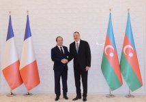 Fransa Prezidenti Fransua Ollandın rəsmi qarşılanma mərasimi olub (FOTO)