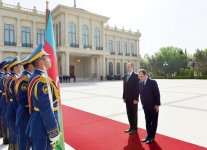 Fransa Prezidenti Fransua Ollandın rəsmi qarşılanma mərasimi olub (FOTO)