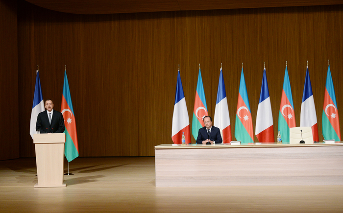 Azərbaycan və Fransa prezidentləri müştərək biznes forumda iştirak edirlər (FOTO)