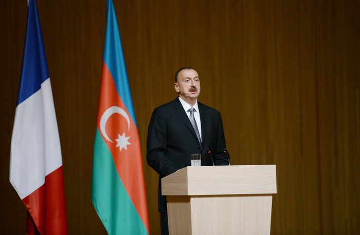 Azərbaycan və Fransa prezidentləri müştərək biznes forumda iştirak edirlər (FOTO)
