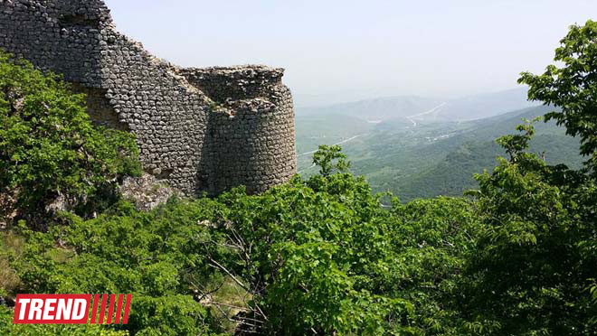 Azərbaycan tarixinə çıraq salan məkanımız - Çıraqqala (FOTO)