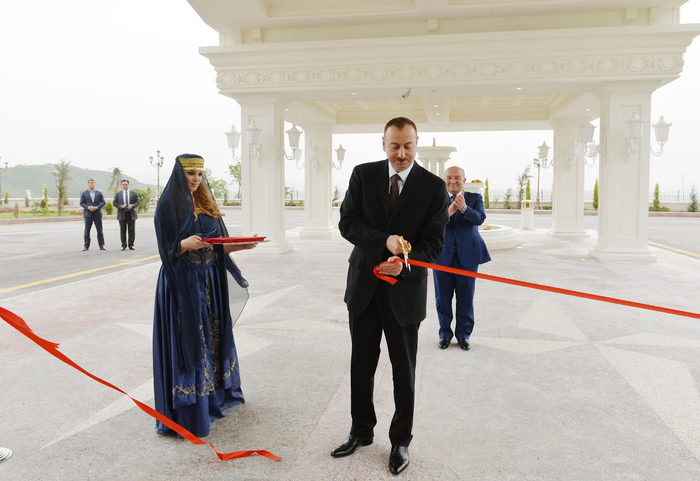 Prezident İlham Əliyev Şamaxıda beşulduzlu otelin açılışında iştirak edib (FOTO)