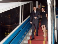 Prezident İlham Əliyev Vyetnama dövlət səfərinə gəlib (FOTO)