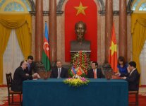 Azərbaycan və Vyetnam arasında 2 sənəd imzalanıb (FOTO)