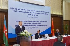 Prezident İlham Əliyev Hanoyda Azərbaycanda təhsil almış vyetnamlı məzunlarla görüşüb (FOTO) (ƏLAVƏ OLUNUB)