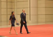 Prezident İlham Əliyev Şanxayda dövlət və hökumət başçılarının şərəfinə verilən ziyafətdə iştirak edib (FOTO)