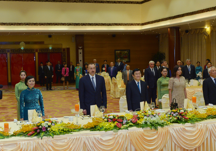 Vyetnamda Prezident İlham Əliyevin və xanımının şərəfinə dövlət ziyafəti verilib (FOTO)