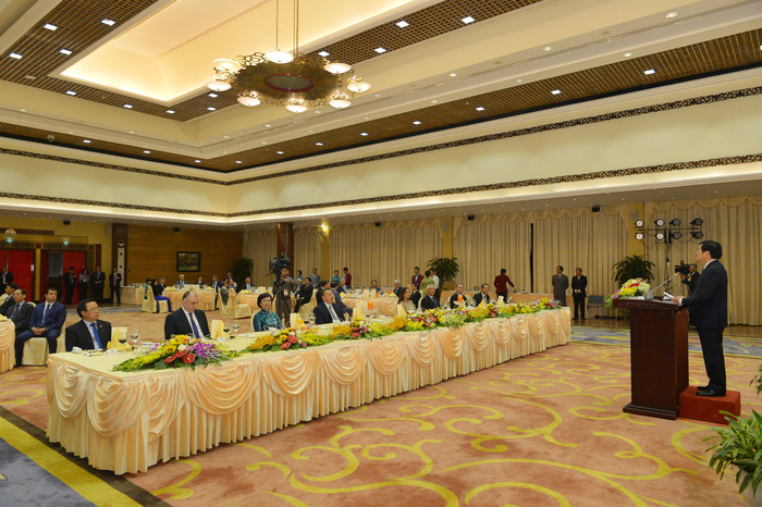 Vyetnamda Prezident İlham Əliyevin və xanımının şərəfinə dövlət ziyafəti verilib (FOTO)