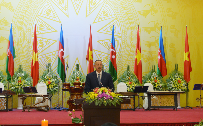 Vyetnamda Prezident İlham Əliyevin və xanımının şərəfinə dövlət ziyafəti verilib (FOTO)