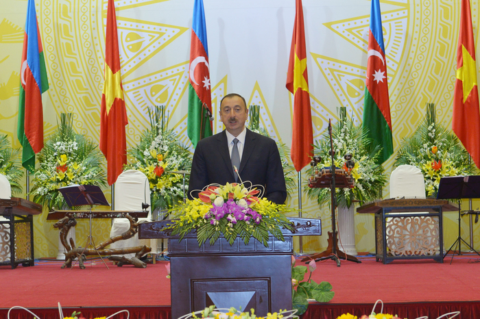 Vyetnamda Prezident İlham Əliyevin və xanımının şərəfinə dövlət ziyafəti verilib (FOTO)
