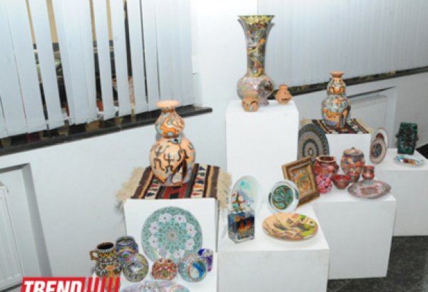 EY Azərbaycan Bakıda "Rəngli düşüncələr" adlı incəsənət sərgisinin sponsorudur (FOTO)