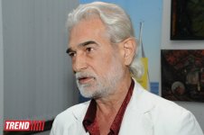 EY Azərbaycan Bakıda "Rəngli düşüncələr" adlı incəsənət sərgisinin sponsorudur (FOTO)