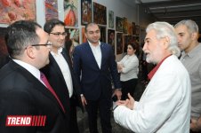 EY Azərbaycan Bakıda "Rəngli düşüncələr" adlı incəsənət sərgisinin sponsorudur (FOTO)