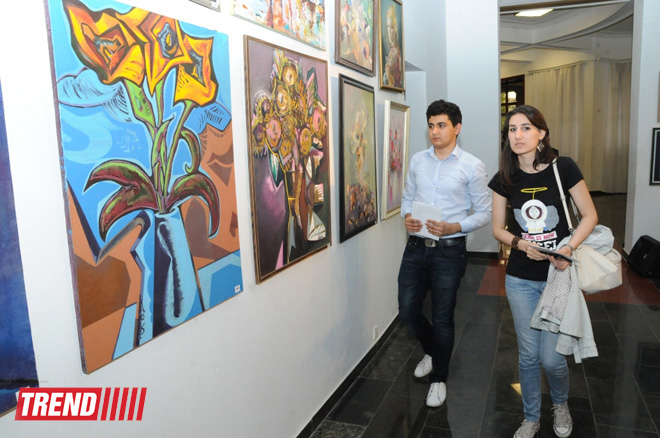 EY Azərbaycan Bakıda "Rəngli düşüncələr" adlı incəsənət sərgisinin sponsorudur (FOTO)