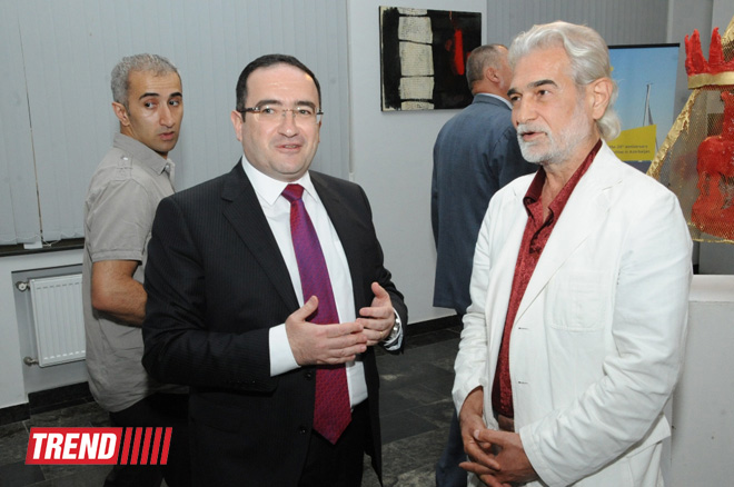 EY Azərbaycan Bakıda "Rəngli düşüncələr" adlı incəsənət sərgisinin sponsorudur (FOTO)
