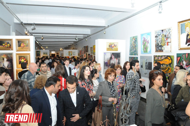EY Azərbaycan Bakıda "Rəngli düşüncələr" adlı incəsənət sərgisinin sponsorudur (FOTO)