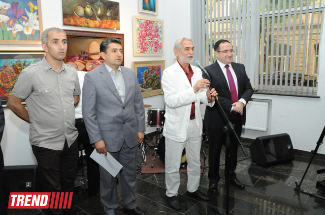 EY Azərbaycan Bakıda "Rəngli düşüncələr" adlı incəsənət sərgisinin sponsorudur (FOTO)