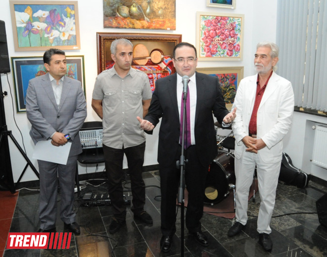 EY Azərbaycan Bakıda "Rəngli düşüncələr" adlı incəsənət sərgisinin sponsorudur (FOTO)