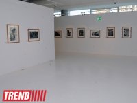 Heydər Əliyev Fondunun vitse-prezidenti Leyla Əliyeva məşhur fotoqraf Anri Kartye-Bressonun fərdi sərgisi ilə tanış olub (FOTO)