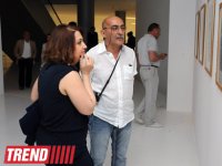 Heydər Əliyev Fondunun vitse-prezidenti Leyla Əliyeva məşhur fotoqraf Anri Kartye-Bressonun fərdi sərgisi ilə tanış olub (FOTO)
