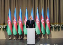 Prezident İlham Əliyev və xanımı Azərbaycanın milli bayramı - Respublika Günü münasibətilə keçirilmiş rəsmi qəbulda iştirak ediblər (FOTO)