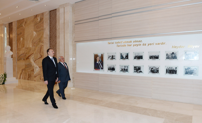 Prezident İlham Əliyev: Son illərdə bölgələrin, qeyri-neft sektorunun inkişafı sahəsində böyük işlər görülüb (FOTO)