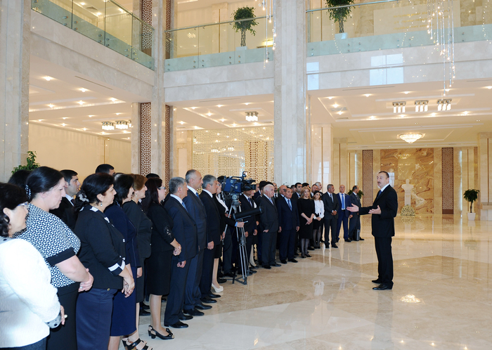 Prezident İlham Əliyev: Son illərdə bölgələrin, qeyri-neft sektorunun inkişafı sahəsində böyük işlər görülüb (FOTO)