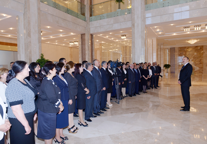 Prezident İlham Əliyev: Son illərdə bölgələrin, qeyri-neft sektorunun inkişafı sahəsində böyük işlər görülüb (FOTO)